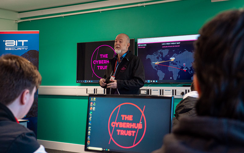 Michael Klonowski talks to students at Barking and Dagenham College